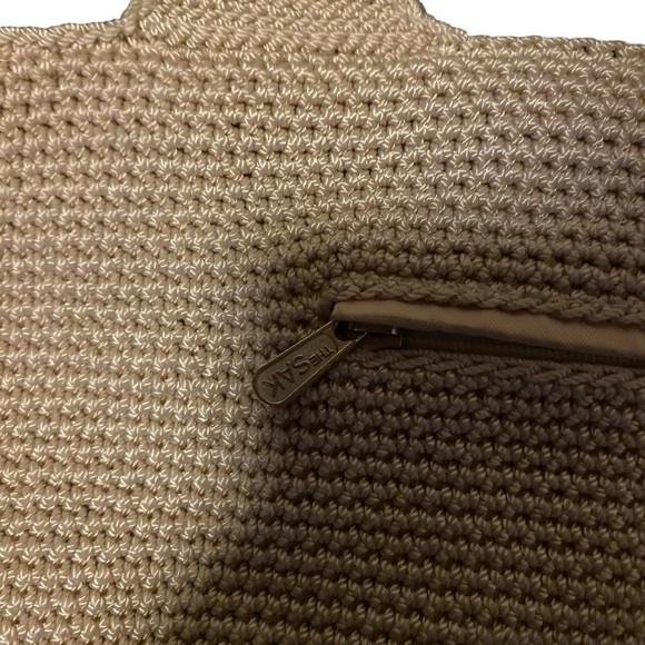 The Sak Vintage Small Crocheted Bag Beige Color Zippered Pockets - Picture 4 of 12